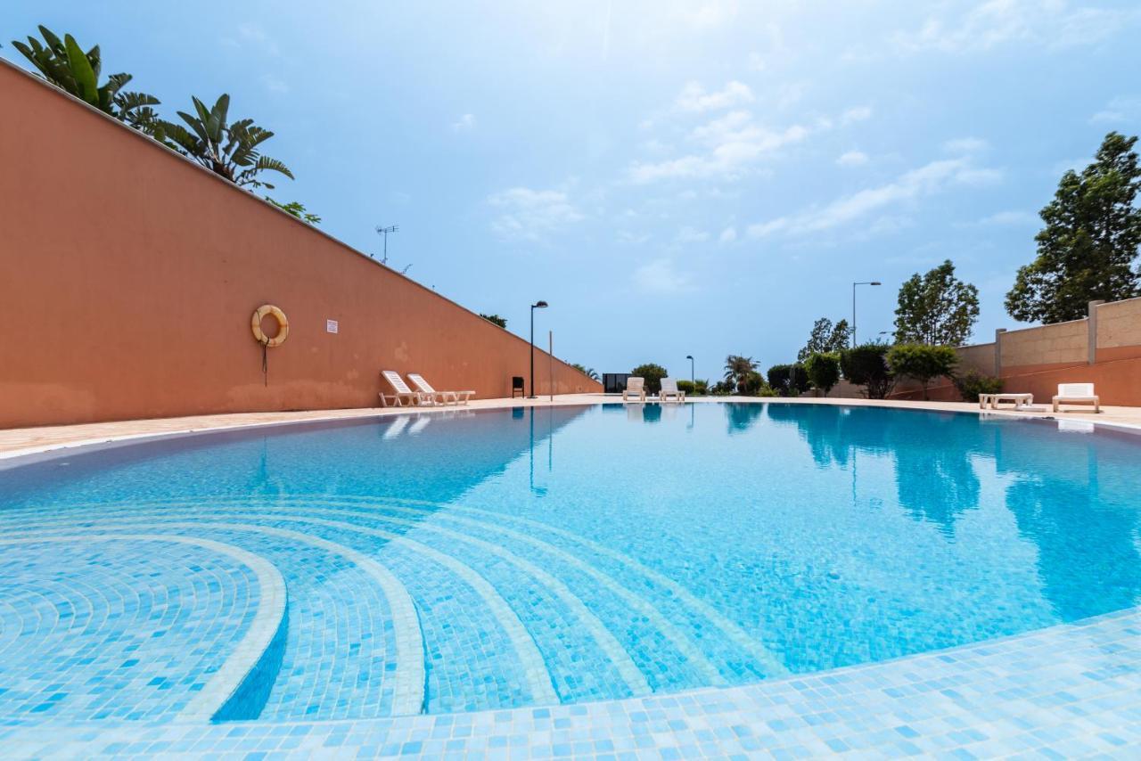 Comfortable 4-Bedroom Villa With Private Gardens Costa Adeje  Esterno foto
